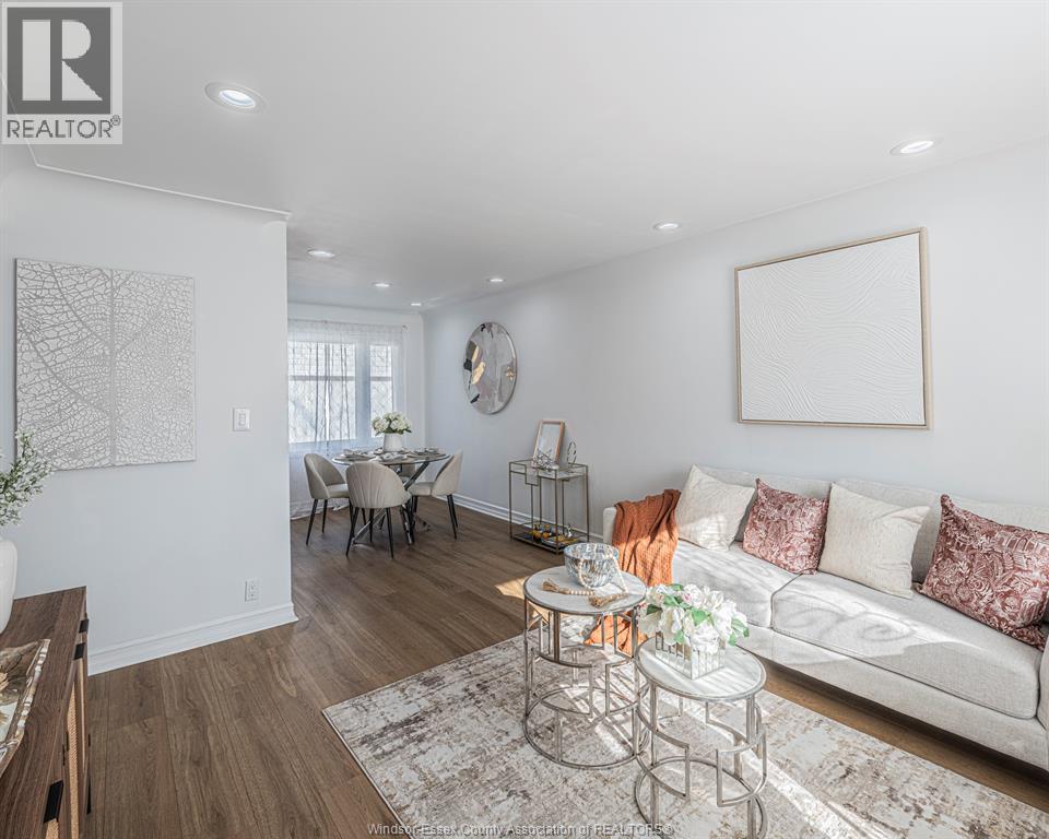 3446 MARK, Windsor, Ontario, N9E2X4 — Photo 4