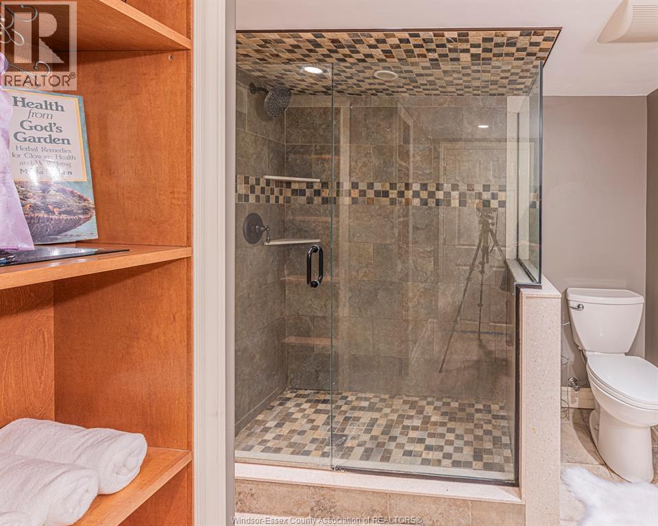 3446 MARK, Windsor, Ontario, N9E2X4 — Photo 41