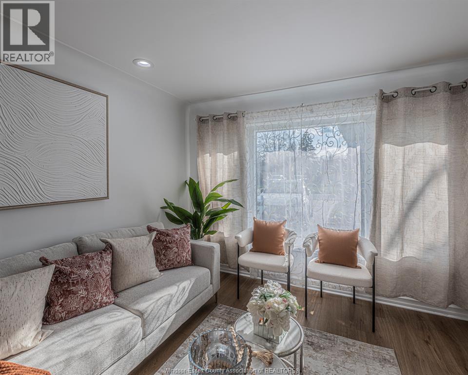 3446 MARK, Windsor, Ontario, N9E2X4 — Photo 5