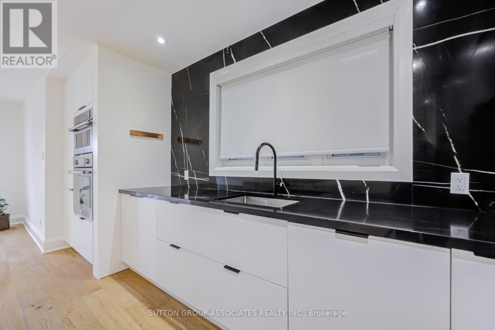 UPPER - 422 RUSHTON ROAD, Toronto (Humewood-Cedarvale), Ontario, M6C2Y3 — Photo 15