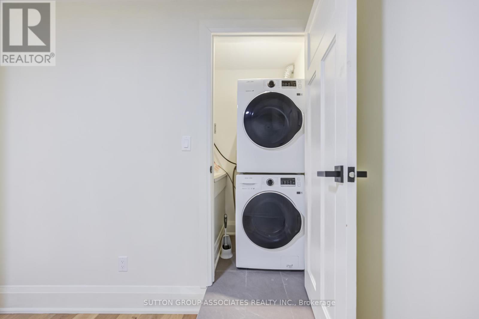 UPPER - 422 RUSHTON ROAD, Toronto (Humewood-Cedarvale), Ontario, M6C2Y3 — Photo 41