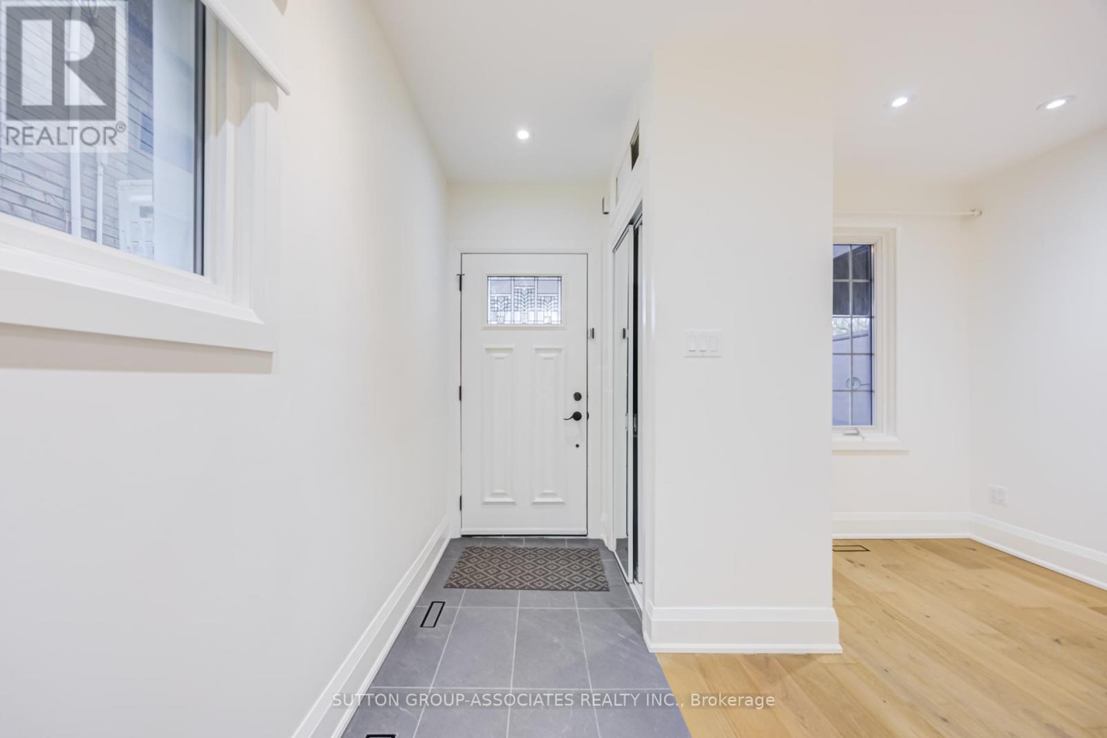 UPPER - 422 RUSHTON ROAD, Toronto (Humewood-Cedarvale), Ontario, M6C2Y3 — Photo 6