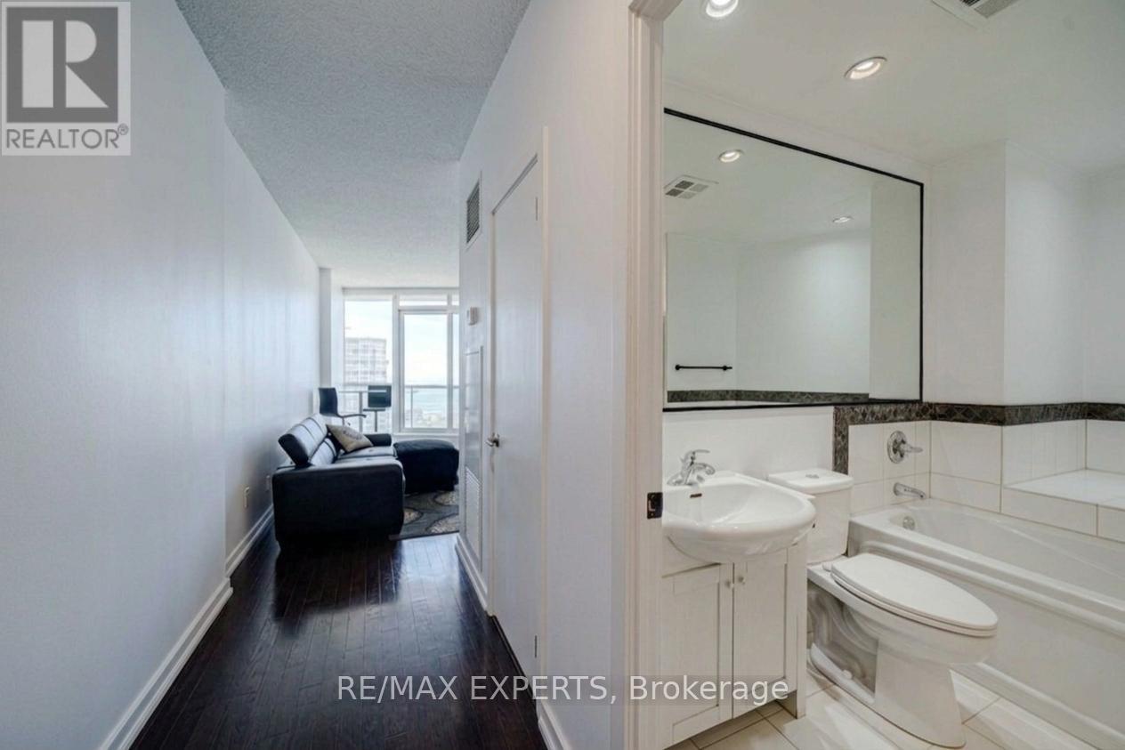 2905 - 8 YORK STREET, Toronto (Waterfront Communities), Ontario, M5J2Y2 — Photo 19