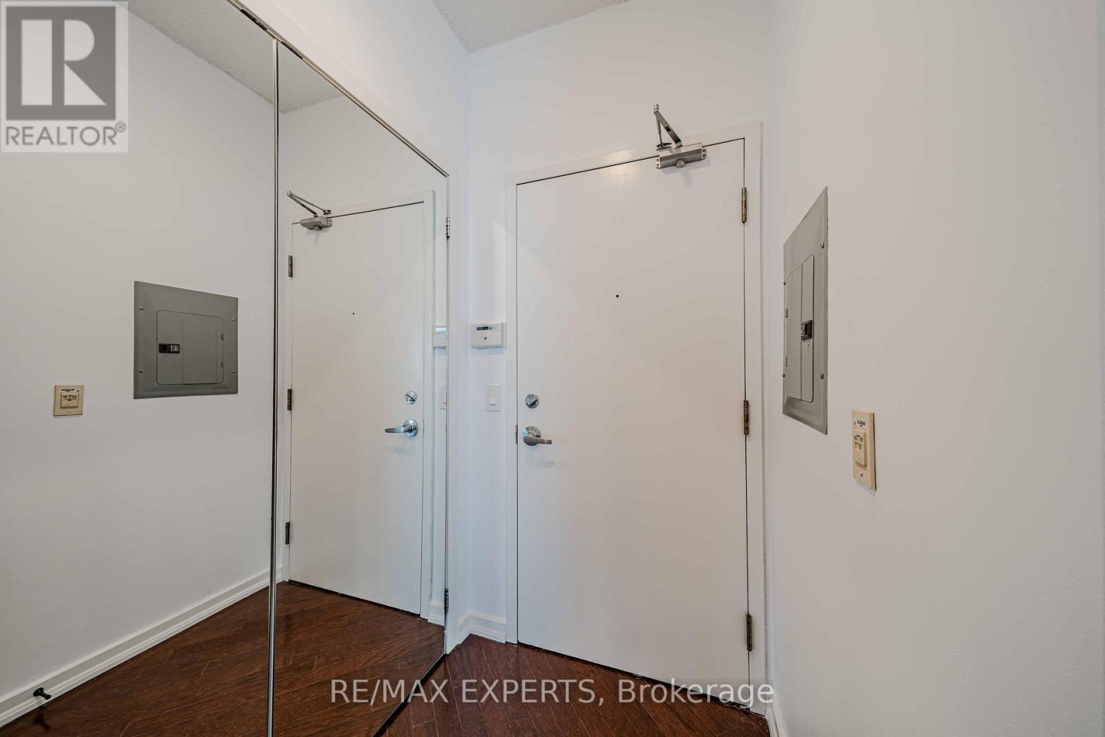 2905 - 8 YORK STREET, Toronto (Waterfront Communities), Ontario, M5J2Y2 — Photo 33