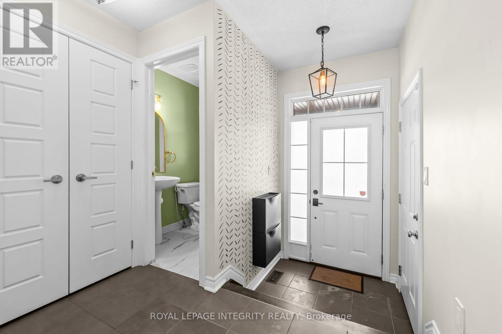 2435 RIVER MIST ROAD, Ottawa, Ontario, K2J5W5 — Photo 2