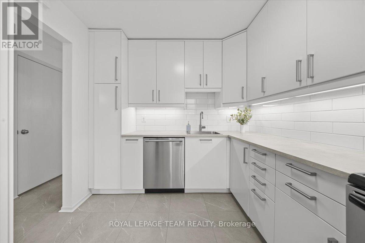 40 - 3230 UPLANDS DRIVE, Ottawa, Ontario, K1V0C6 — Photo 5