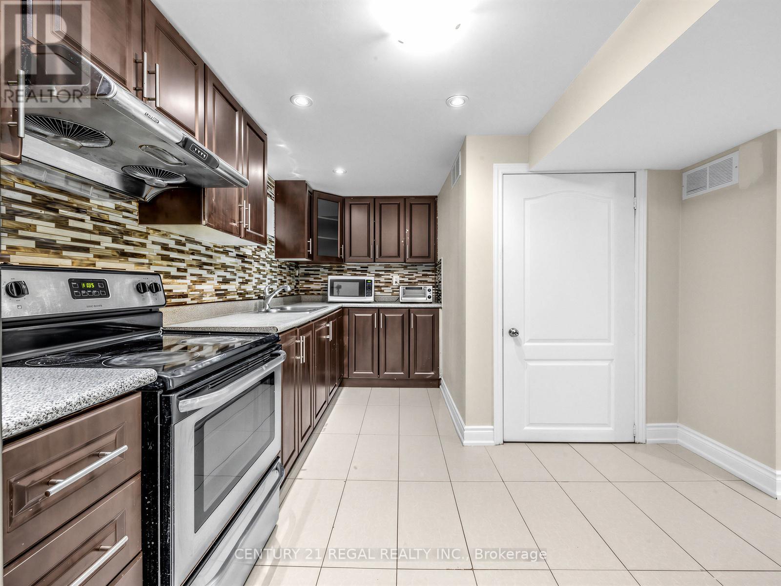 82 CROW TRAIL, Toronto (Malvern), Ontario, M1B1X9 — Photo 15