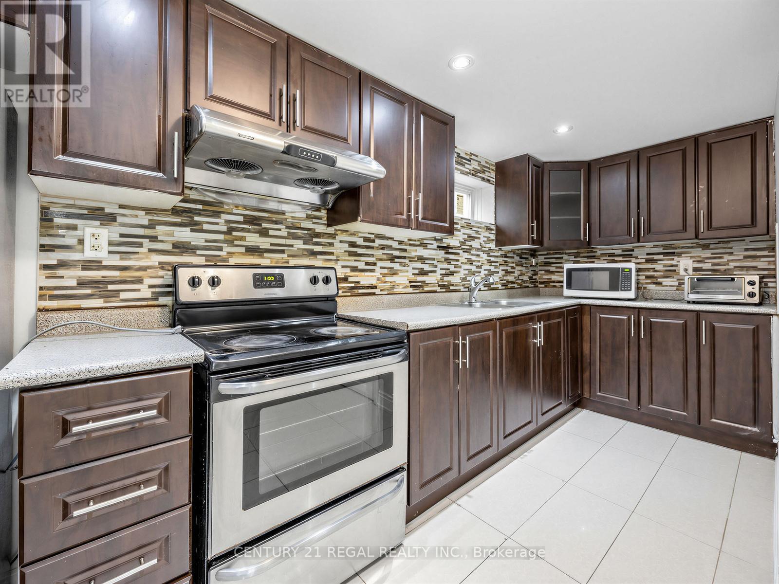 82 CROW TRAIL, Toronto (Malvern), Ontario, M1B1X9 — Photo 16