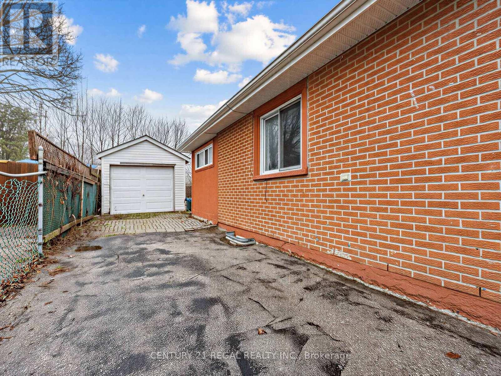 82 CROW TRAIL, Toronto (Malvern), Ontario, M1B1X9 — Photo 28