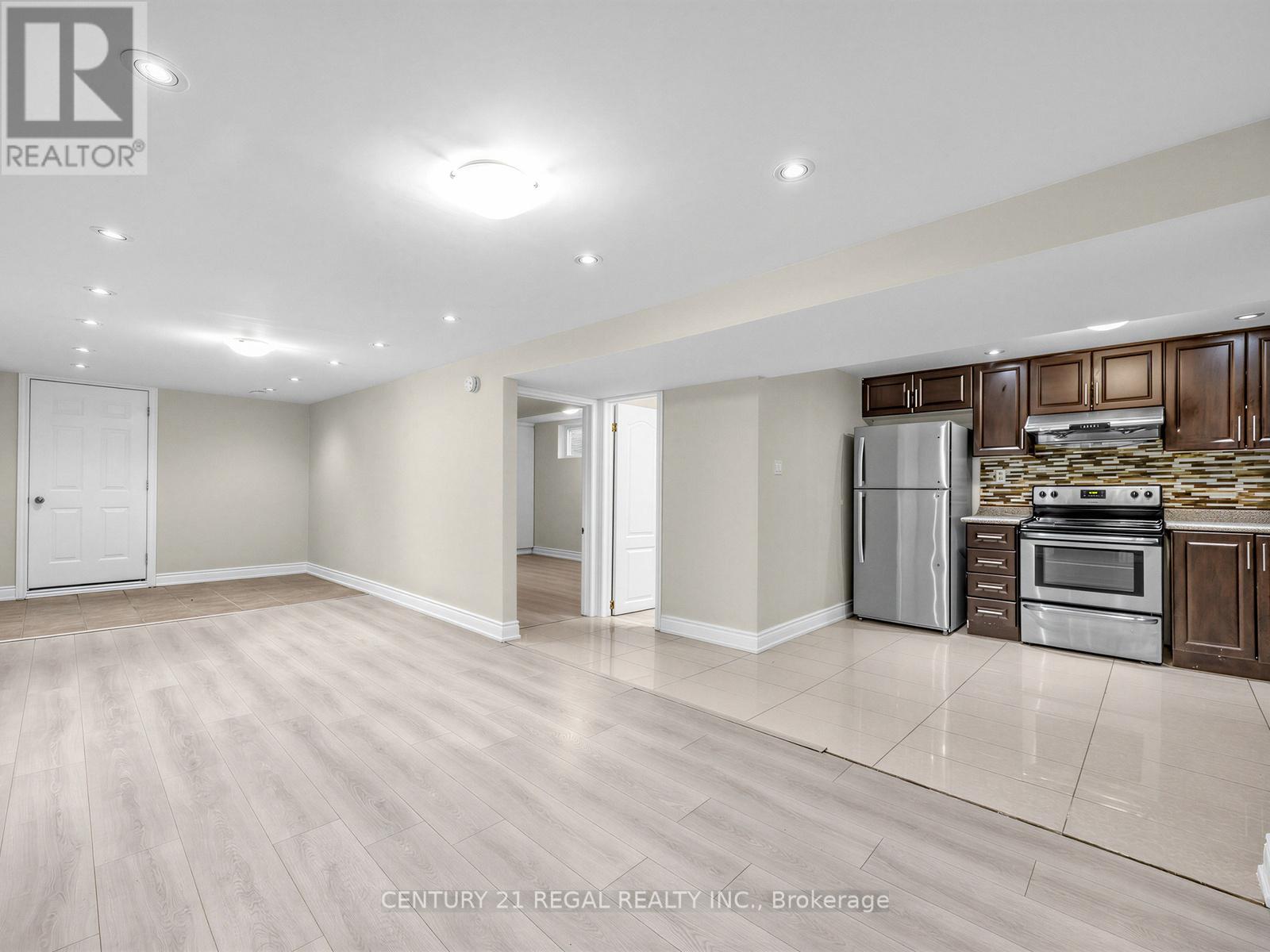 82 CROW TRAIL, Toronto (Malvern), Ontario, M1B1X9 — Photo 8