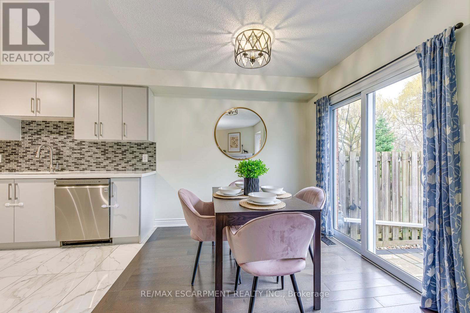 10 - 3115 NEW STREET, Burlington (Roseland), Ontario, L7N3T5 — Photo 7