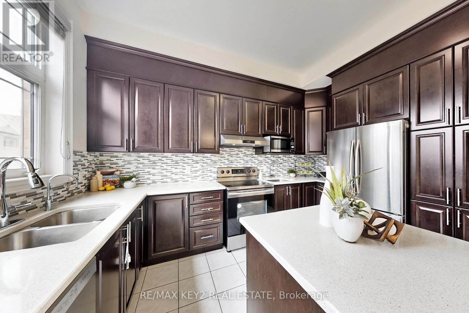 10 LYLE WAY, Brampton (Northwest Brampton), Ontario, L6X5P8 — Photo 16