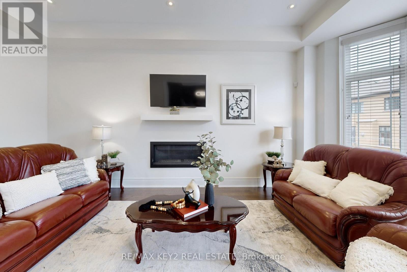 10 LYLE WAY, Brampton (Northwest Brampton), Ontario, L6X5P8 — Photo 5