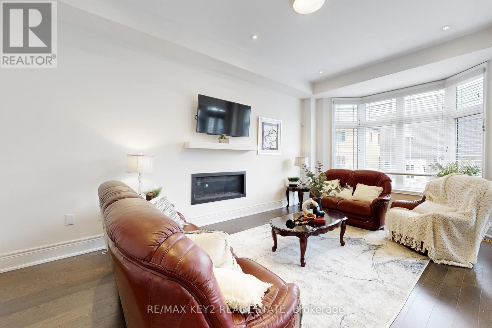 10 LYLE WAY, Brampton (Northwest Brampton), Ontario, L6X5P8 — Photo 8