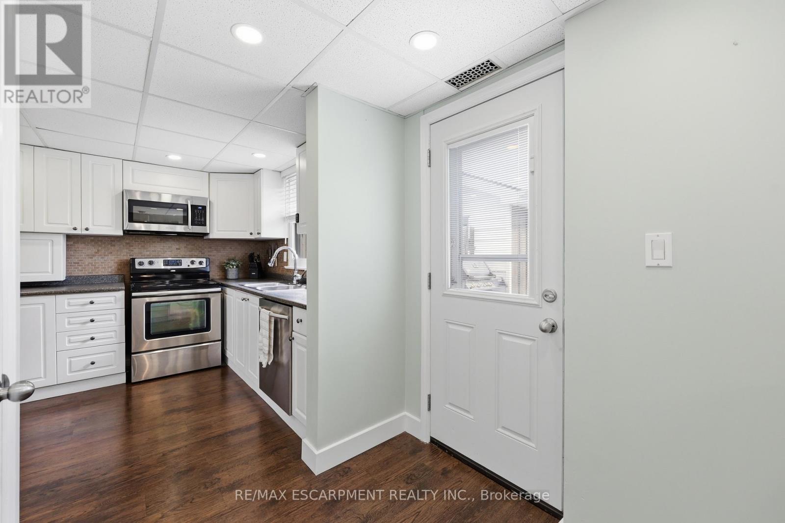 2074 CHURCHILL AVENUE, Burlington (Freeman), Ontario, L7R3T7 — Photo 13