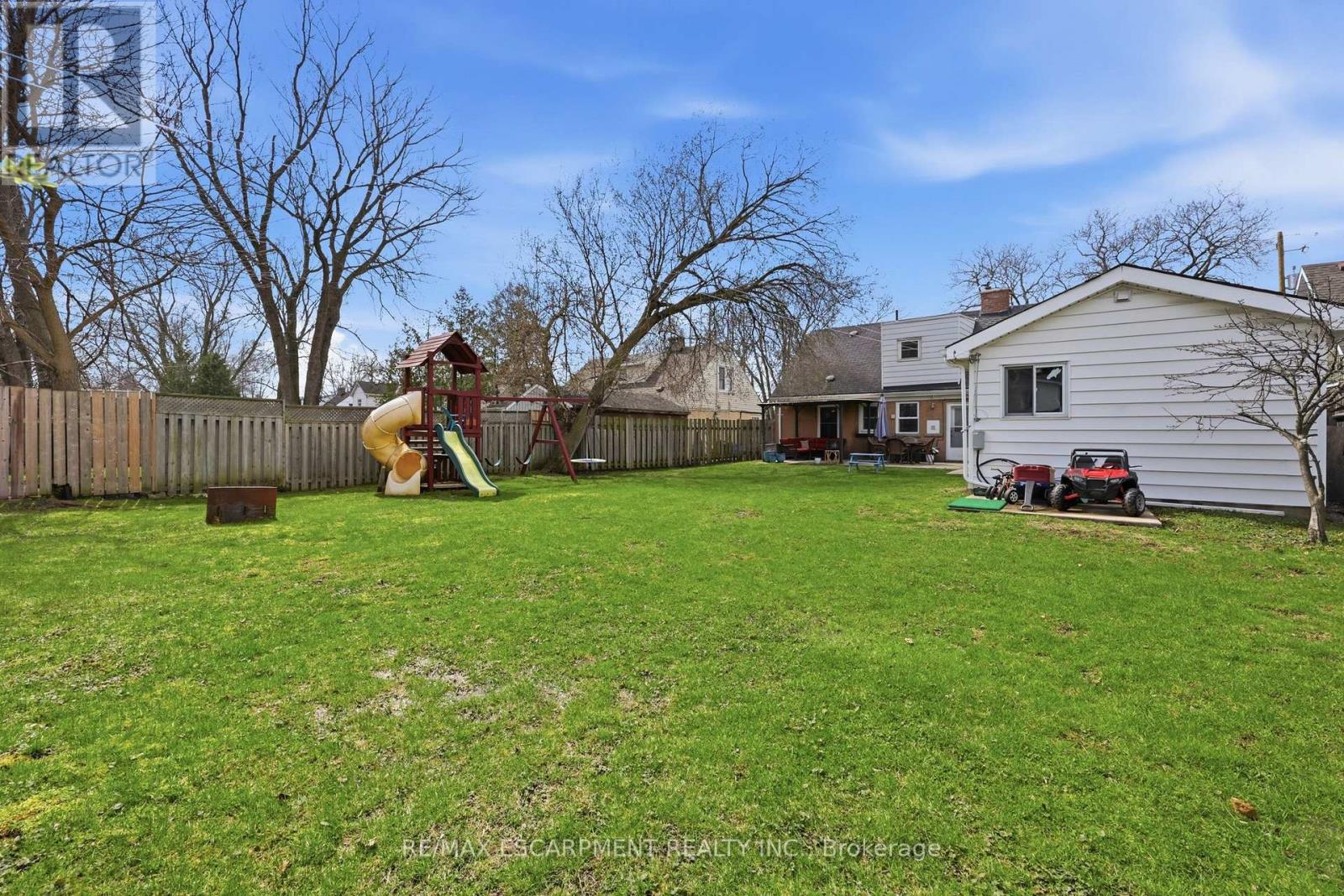 2074 CHURCHILL AVENUE, Burlington (Freeman), Ontario, L7R3T7 — Photo 41