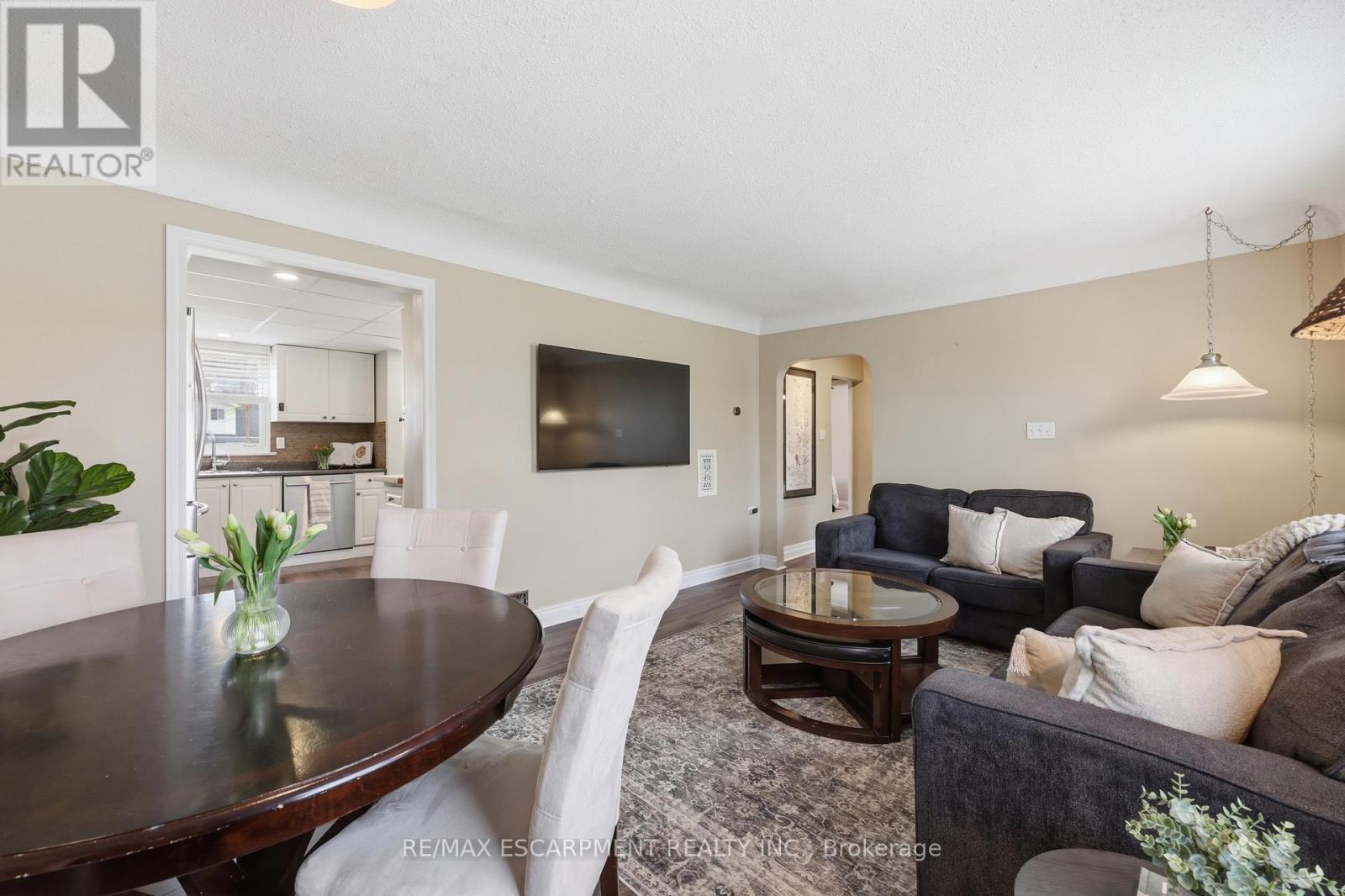 2074 CHURCHILL AVENUE, Burlington (Freeman), Ontario, L7R3T7 — Photo 7