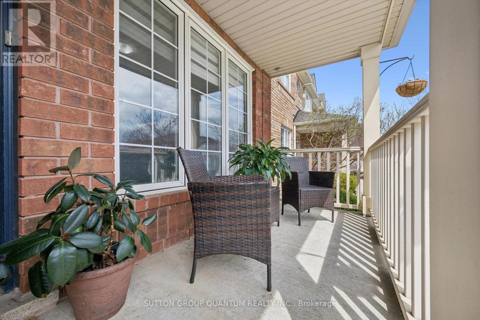 710 IRVING TERRACE, Milton (BE Beaty), Ontario, L9T6H3 — Photo 2