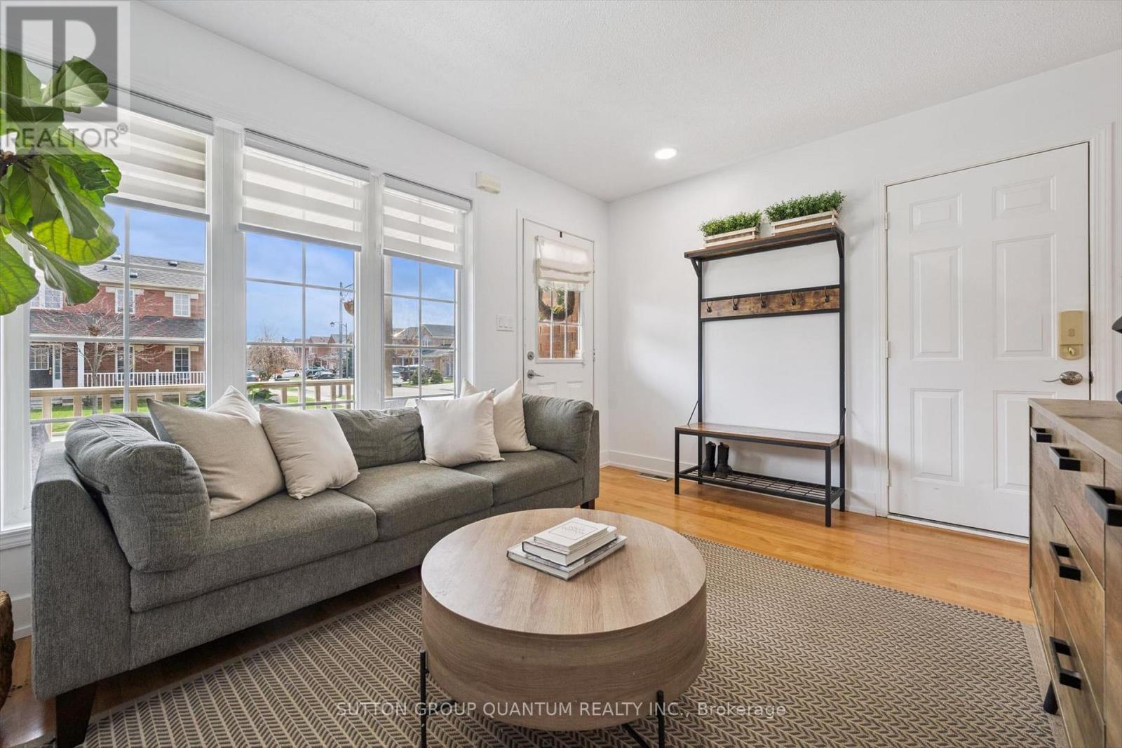 710 IRVING TERRACE, Milton (BE Beaty), Ontario, L9T6H3 — Photo 5