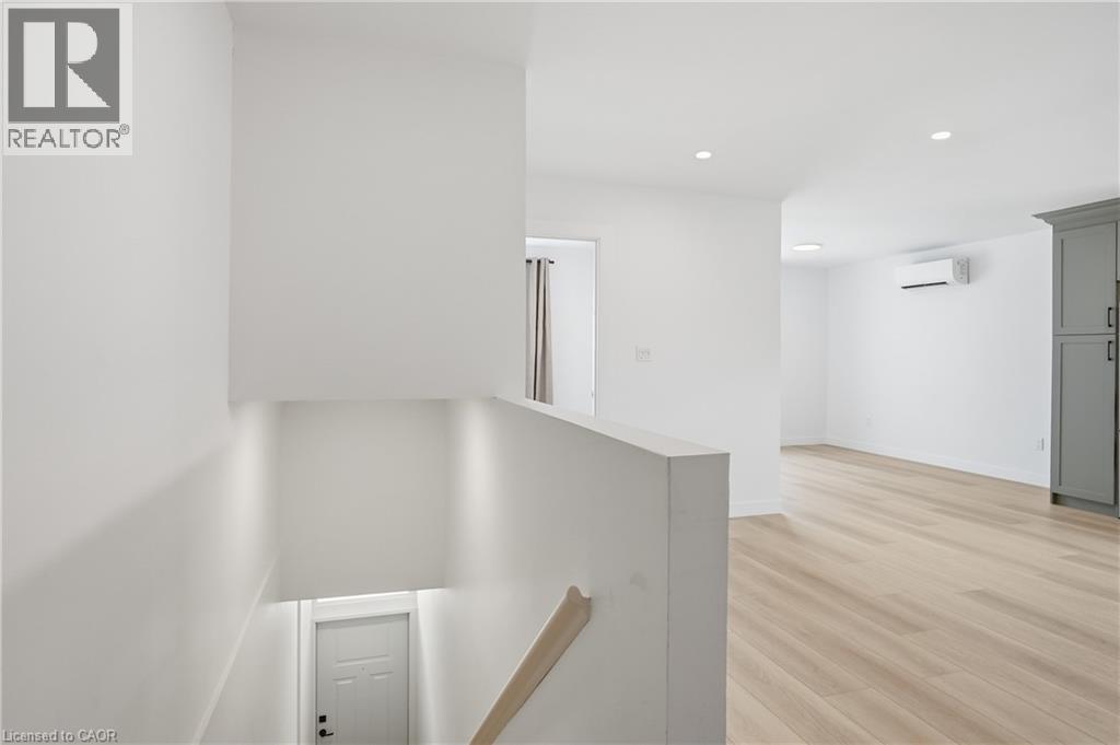 1110 CANNON Street E Unit# A, Hamilton, Ontario, L8L2J6 — Photo 3