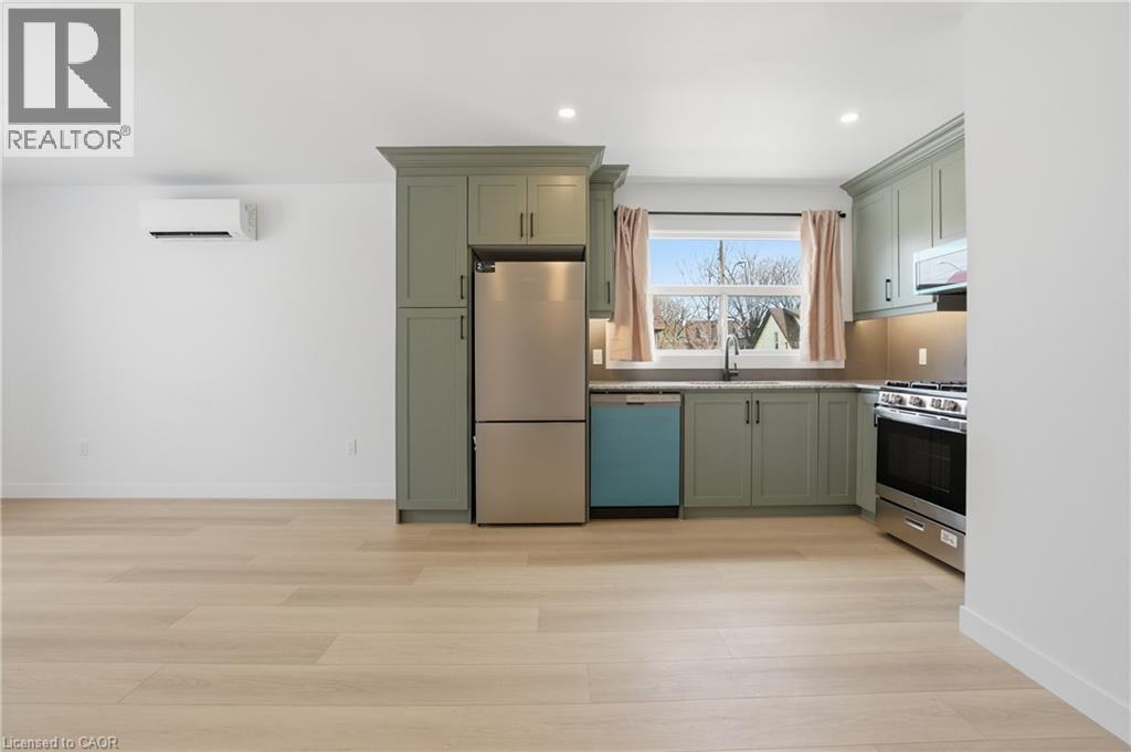 1110 CANNON Street E Unit# A, Hamilton, Ontario, L8L2J6 — Photo 4