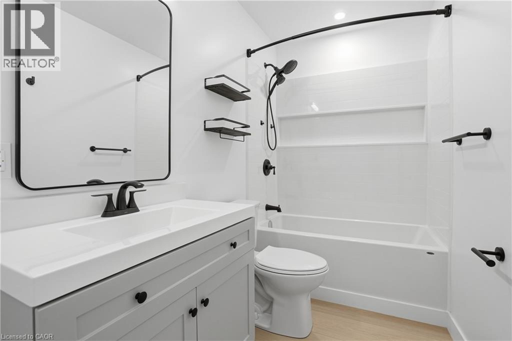 1110 CANNON Street E Unit# B, Hamilton, Ontario, L8L2J6 — Photo 13