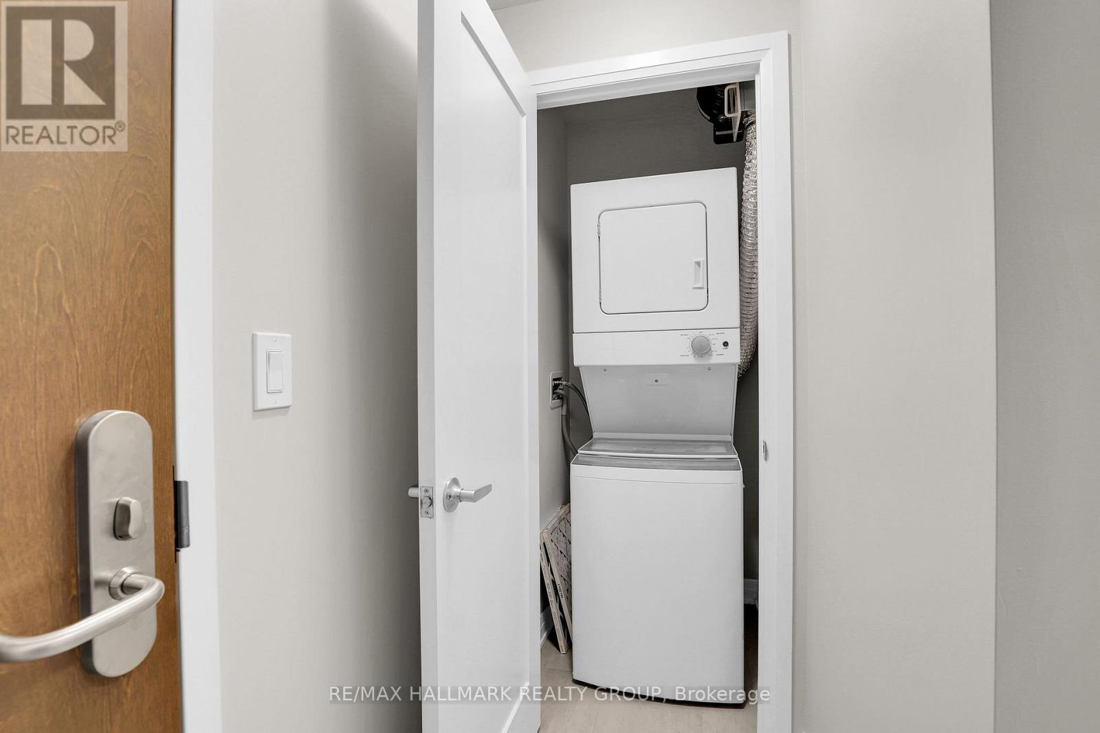 1904 - 805 CARLING AVENUE, Ottawa, Ontario, K1Z7L1 — Photo 12