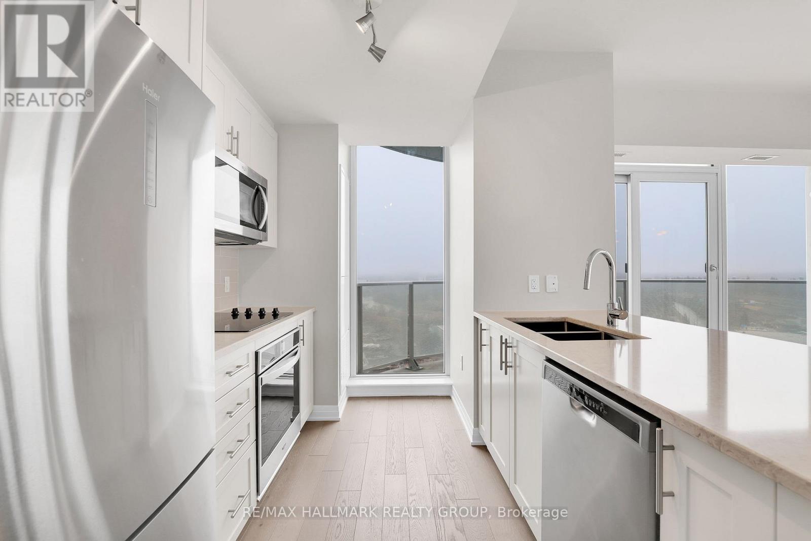 1904 - 805 CARLING AVENUE, Ottawa, Ontario, K1Z7L1 — Photo 2