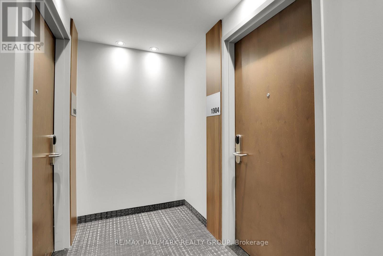 1904 - 805 CARLING AVENUE, Ottawa, Ontario, K1Z7L1 — Photo 9