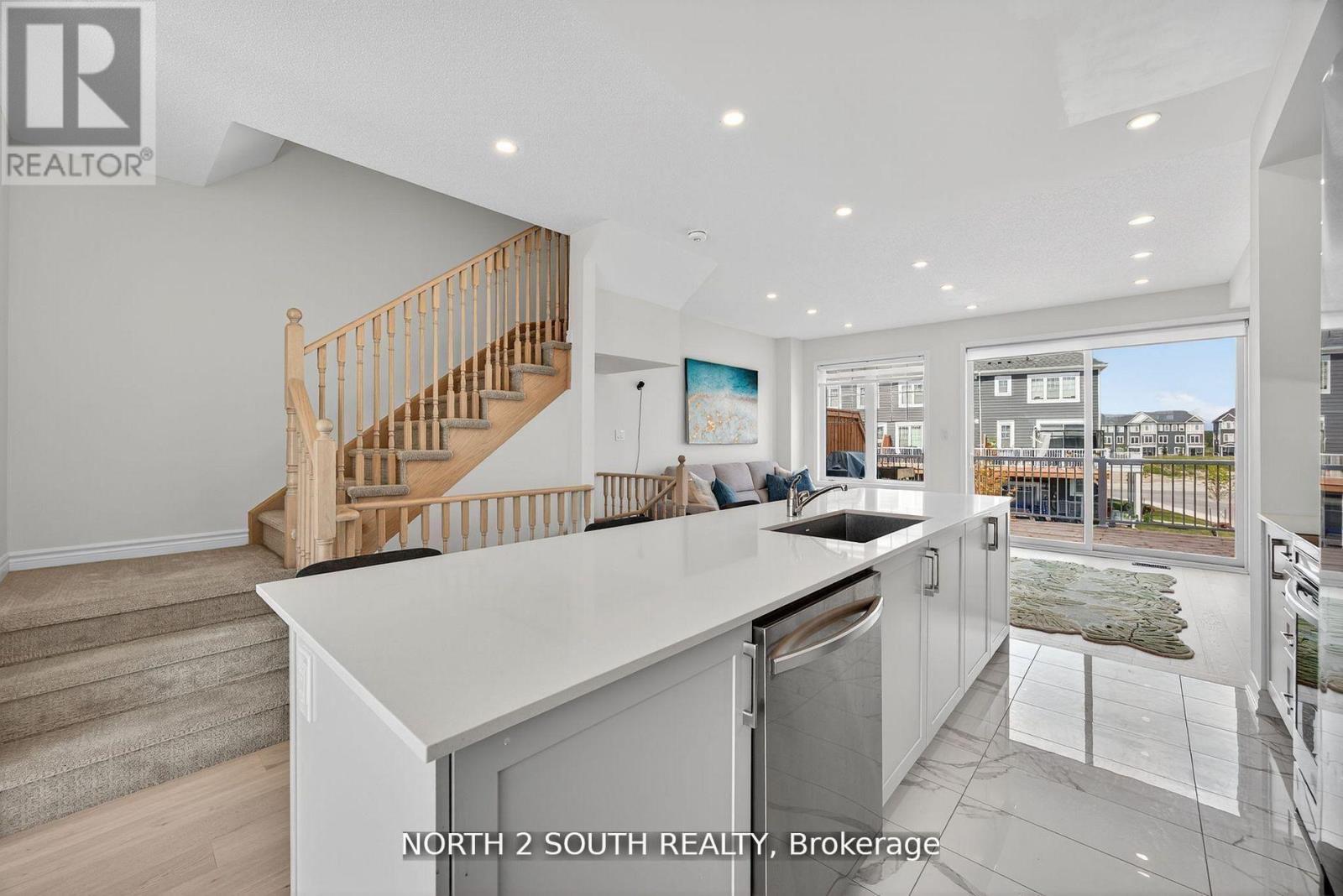 24 ABBY DRIVE, Wasaga Beach, Ontario, L9Z0K2 — Photo 5