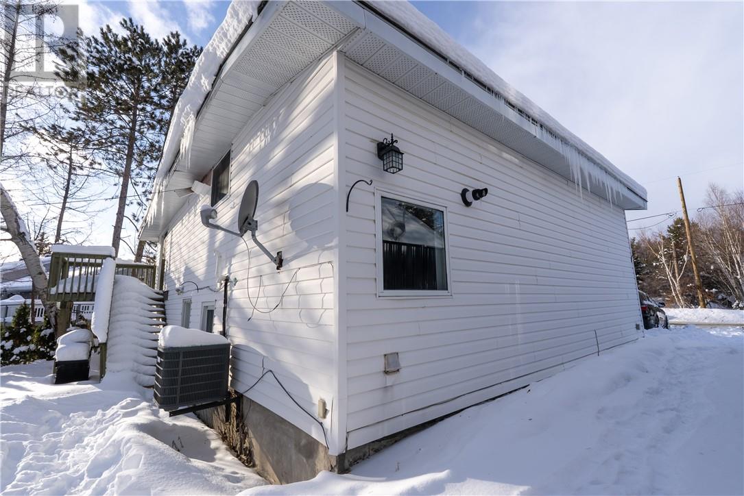 2434 Blyth Road, Sudbury, Ontario, P3E5A6 — Photo 5