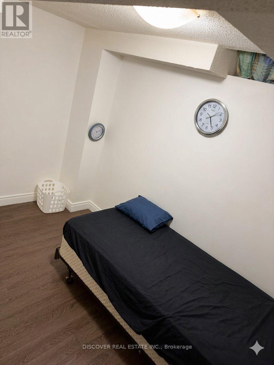 BASEMENT - 5130 WARWICKSHIRE WAY, Mississauga (East Credit), Ontario, L5V1P8 — Photo 6