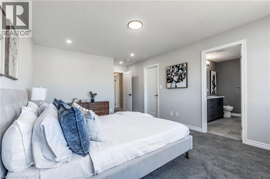 119 LANGRIDGE Way, Cambridge, Ontario, N1S5B9 — Photo 12