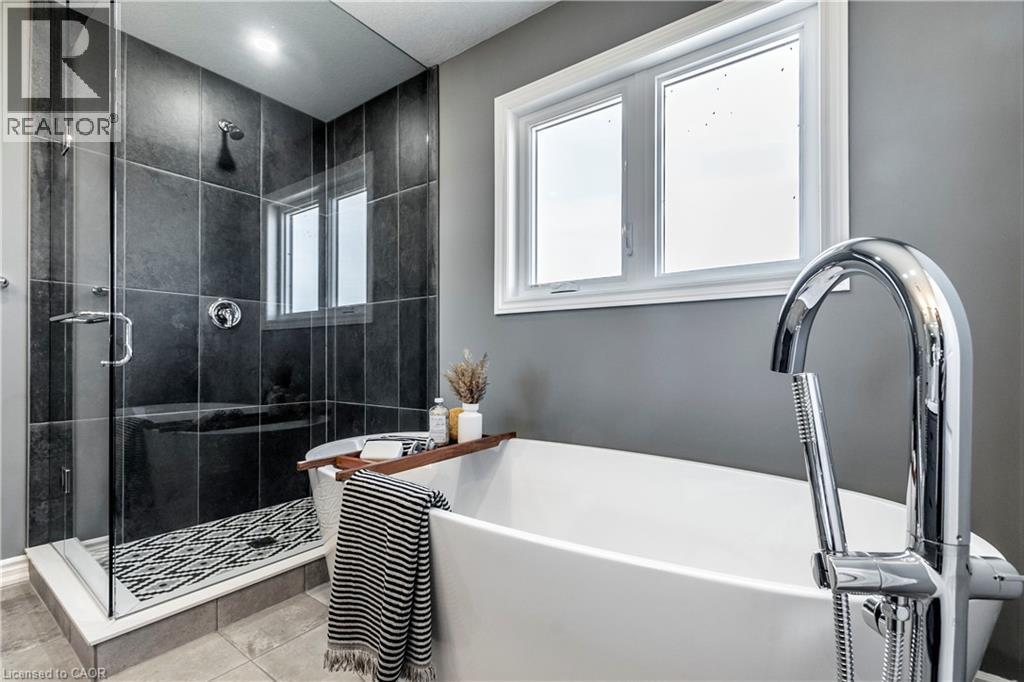 119 LANGRIDGE Way, Cambridge, Ontario, N1S5B9 — Photo 13