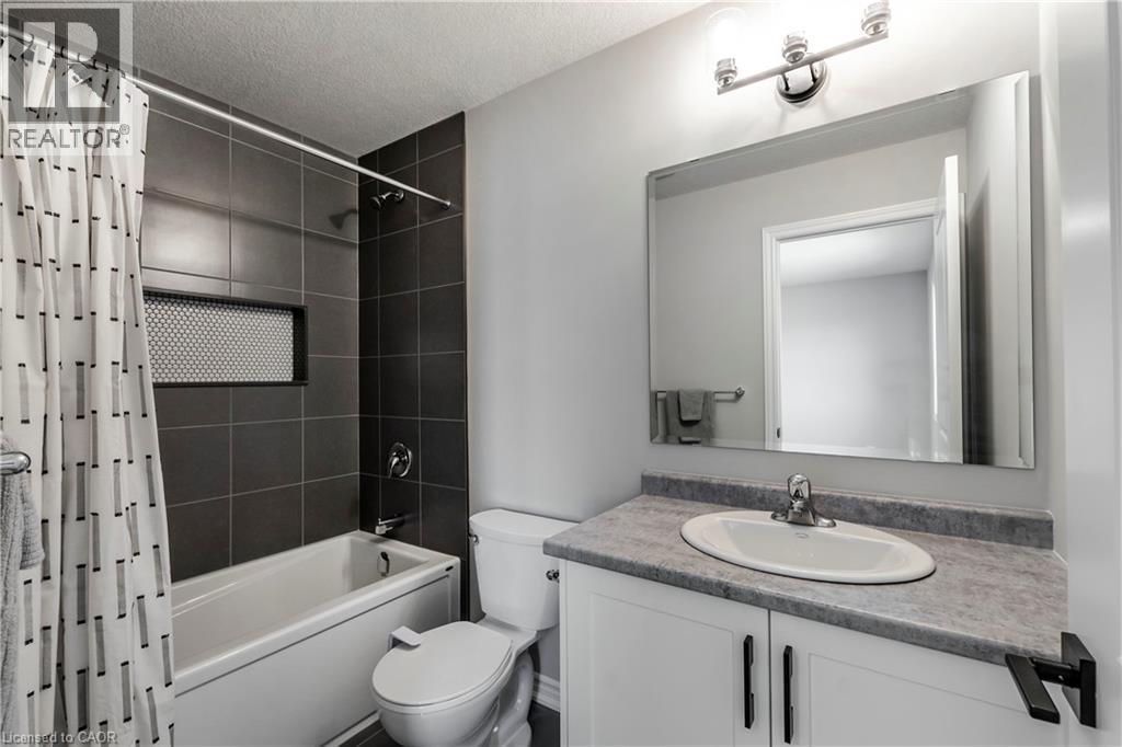 119 LANGRIDGE Way, Cambridge, Ontario, N1S5B9 — Photo 16