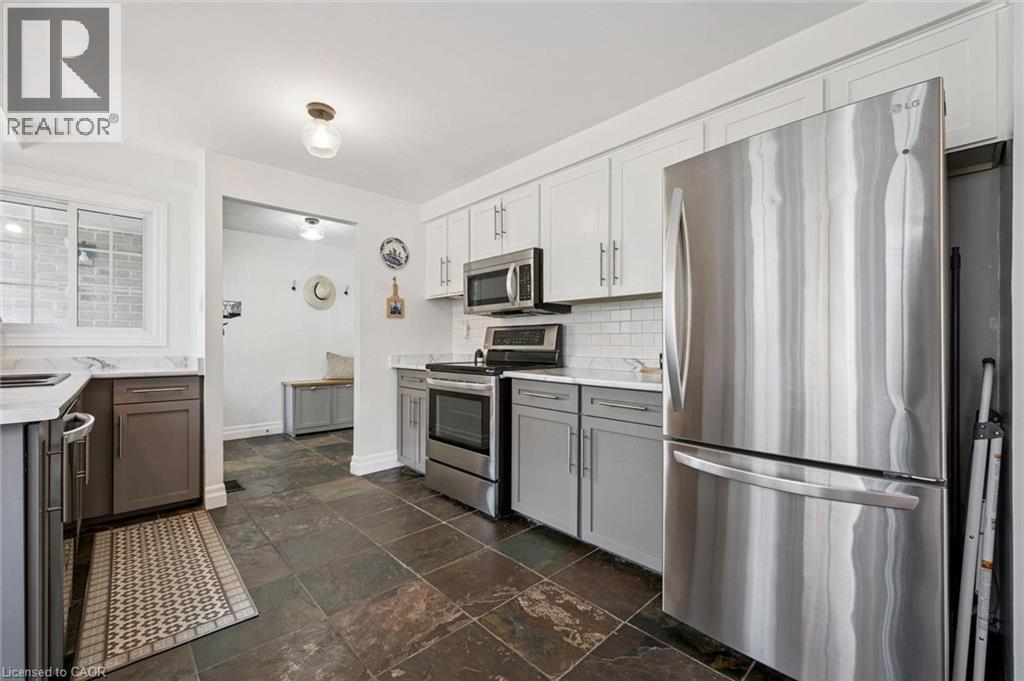 106 WOODLAWN Road E Unit# 3, Guelph, Ontario, N1E1B7 — Photo 3