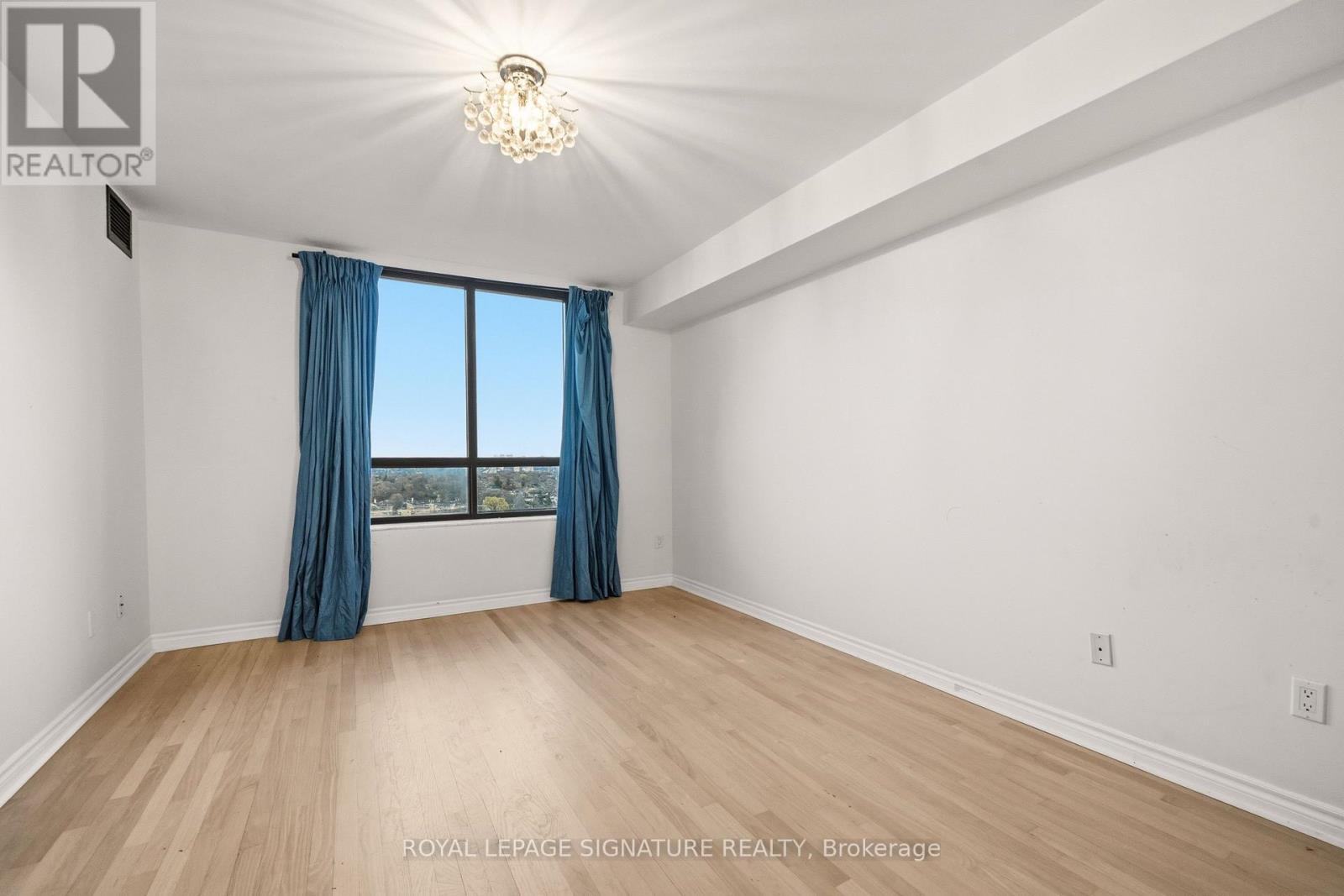 2217 - 18 SOMMERSET WAY, Toronto (Willowdale East), Ontario, M2N6X5 — Photo 12