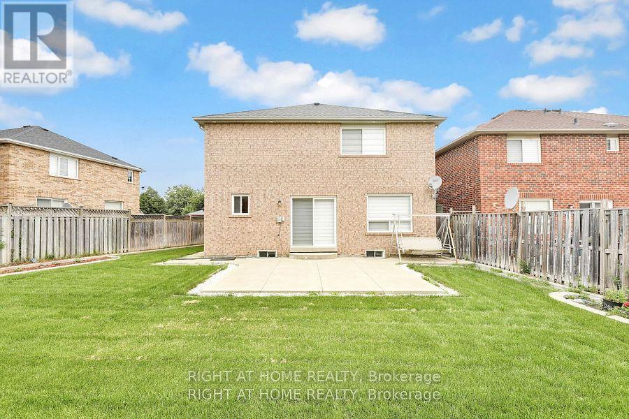 3 SILVERBELL COURT, Brampton (Fletcher's Meadow), Ontario, L7A3V3 — Photo 41