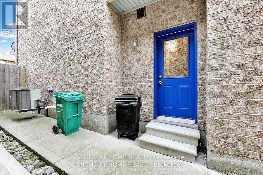 3 SILVERBELL COURT, Brampton (Fletcher's Meadow), Ontario, L7A3V3 — Photo 5