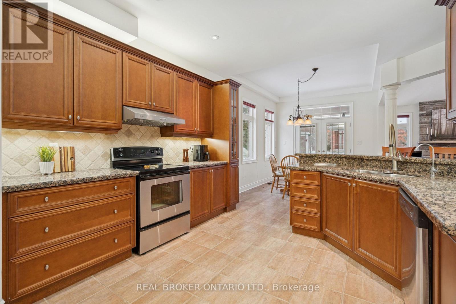 1583 HALLSTONE ROAD, Brampton (Bram West), Ontario, L6Y5K8 — Photo 12