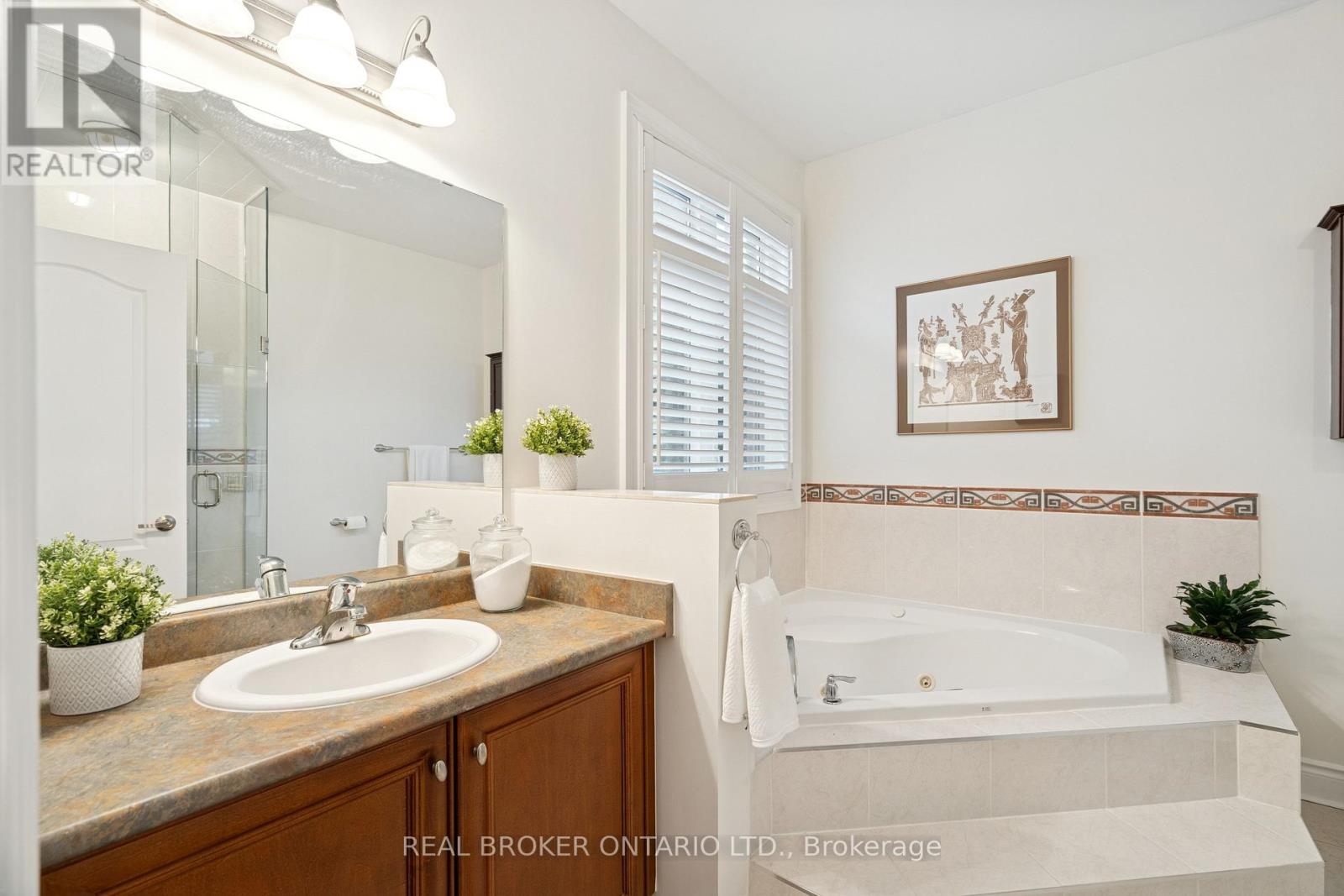 1583 HALLSTONE ROAD, Brampton (Bram West), Ontario, L6Y5K8 — Photo 22