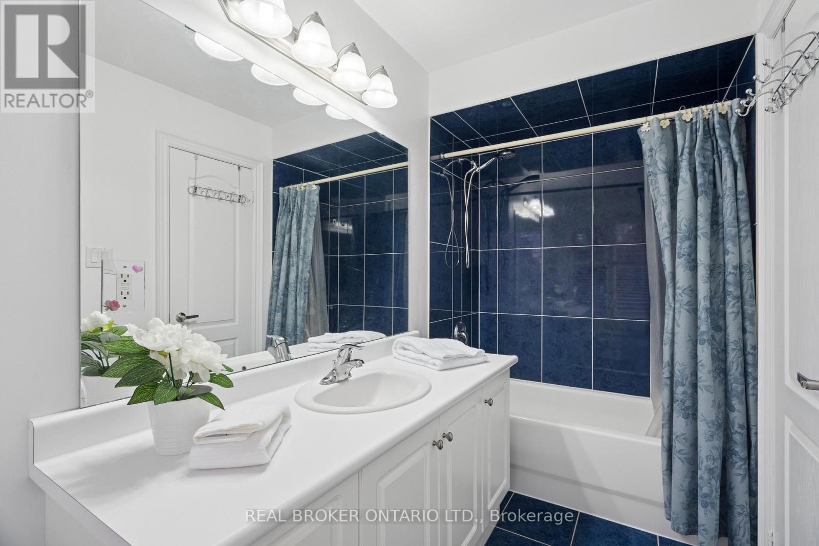 1583 HALLSTONE ROAD, Brampton (Bram West), Ontario, L6Y5K8 — Photo 36