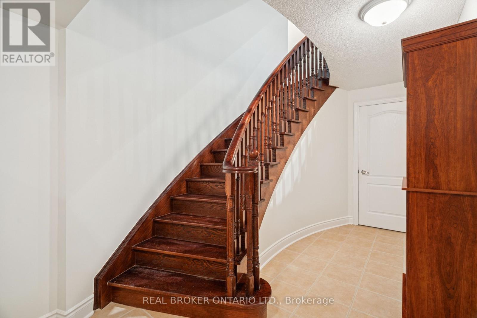 1583 HALLSTONE ROAD, Brampton (Bram West), Ontario, L6Y5K8 — Photo 37