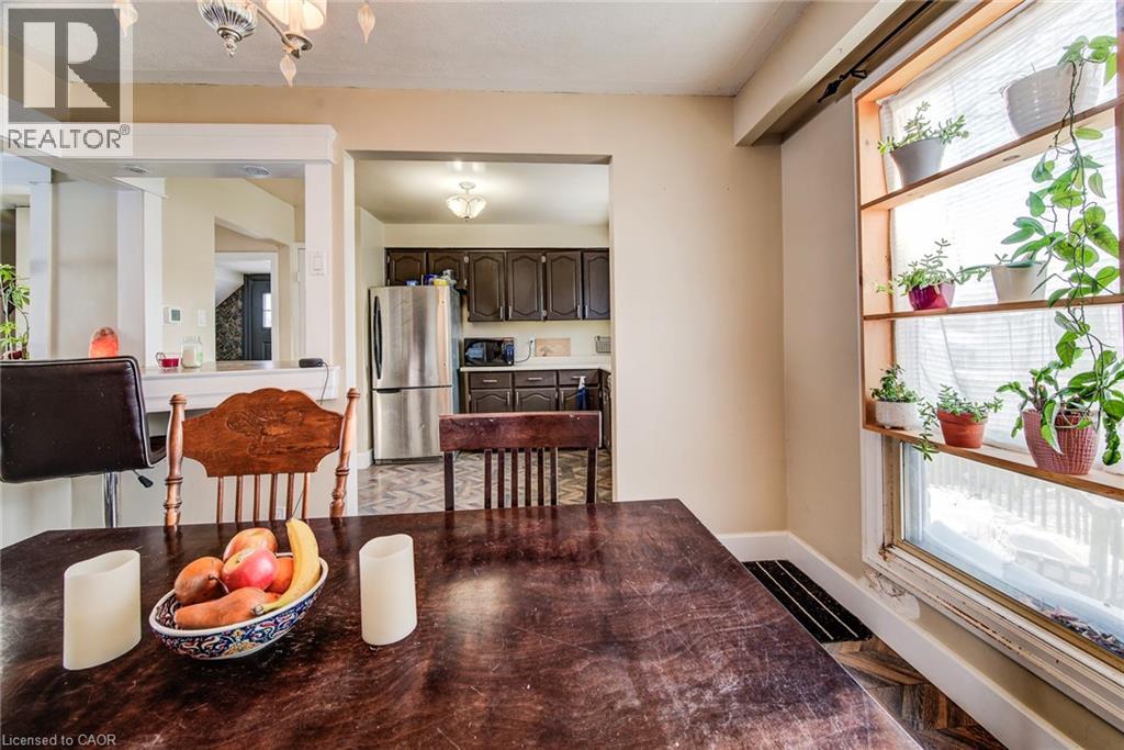 71 SHADELAND Crescent, Kitchener, Ontario, N2M2J1 — Photo 12