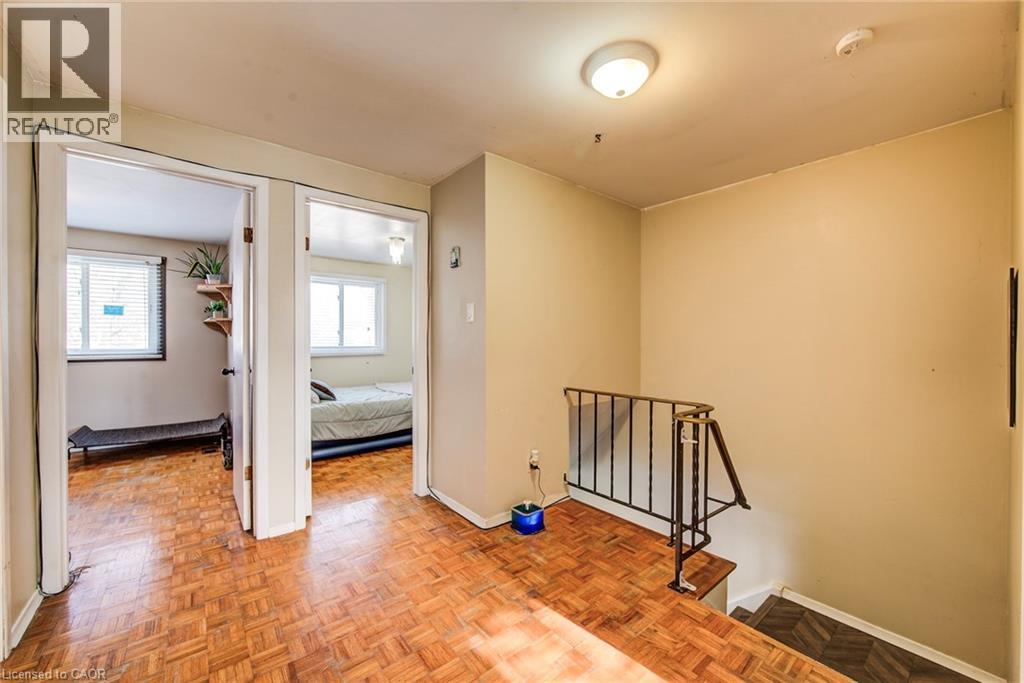 71 SHADELAND Crescent, Kitchener, Ontario, N2M2J1 — Photo 18