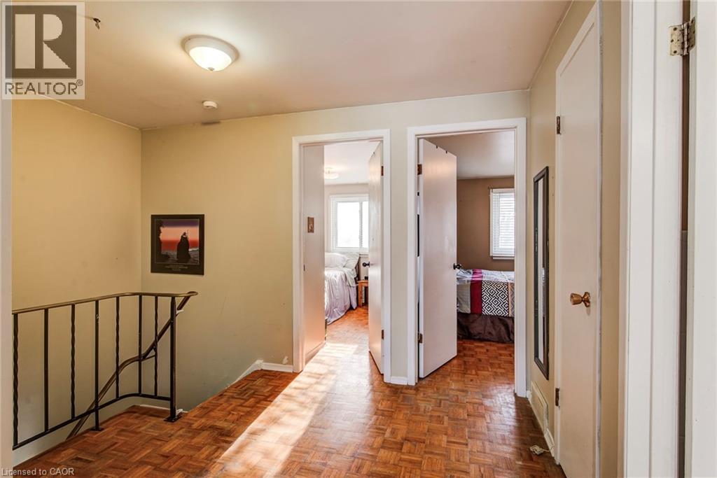 71 SHADELAND Crescent, Kitchener, Ontario, N2M2J1 — Photo 19