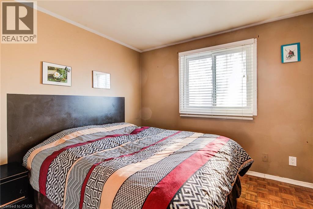 71 SHADELAND Crescent, Kitchener, Ontario, N2M2J1 — Photo 20