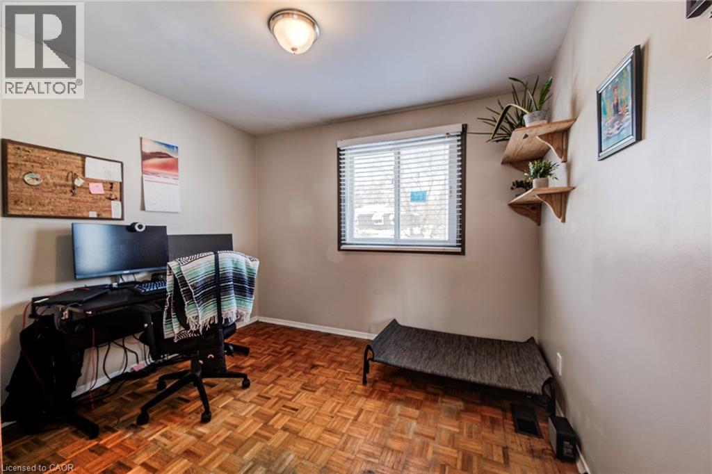 71 SHADELAND Crescent, Kitchener, Ontario, N2M2J1 — Photo 22