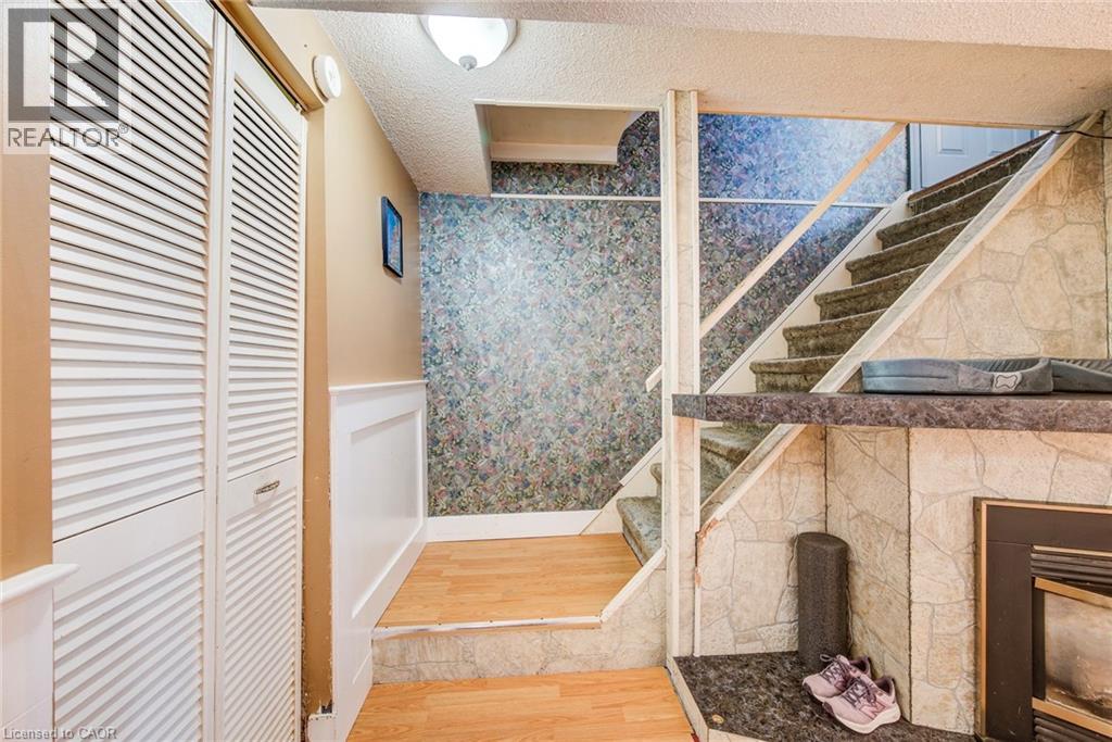 71 SHADELAND Crescent, Kitchener, Ontario, N2M2J1 — Photo 25