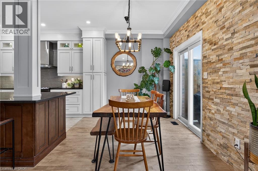 4138 MEDLAND Drive, Burlington, Ontario, L7M4Z8 — Photo 4